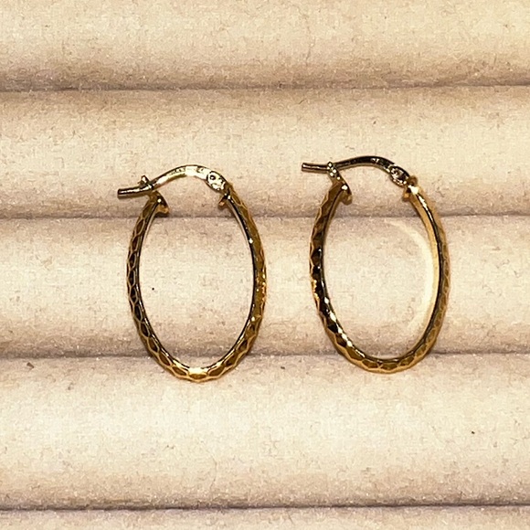 Vintage Gold Tone Hoops Stamped OTC BRZ Italy - Picture 4 of 15